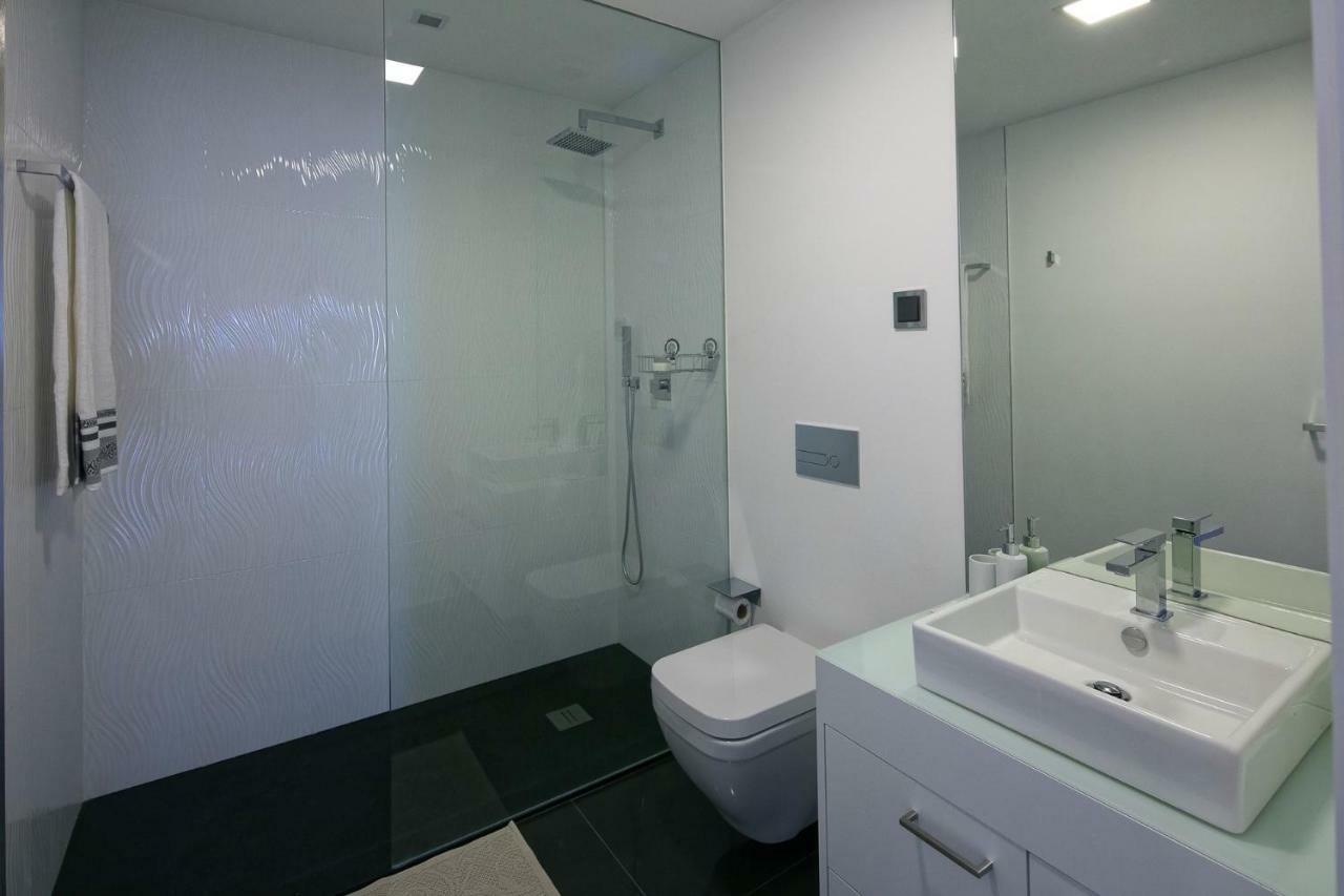 Spacious Luxury Holiday Apartment With A Great View, Funchal, Free Wifi And Parking Exterior foto